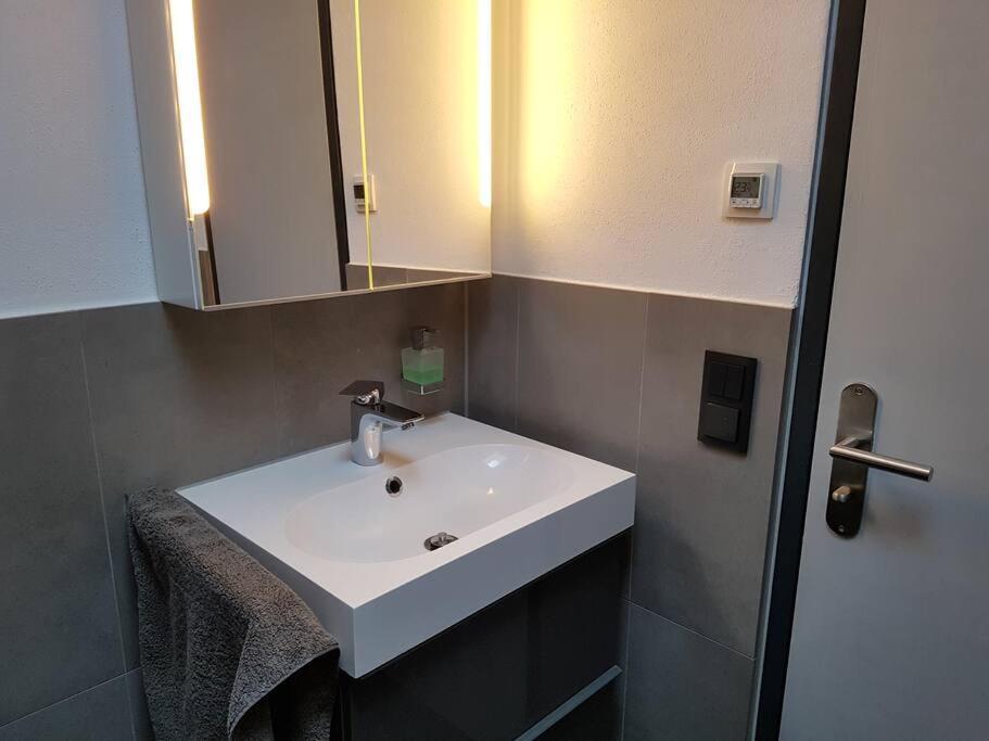 Studio Naehe Flughafen-Messe Stuttgart Filderstadt Ngoại thất bức ảnh